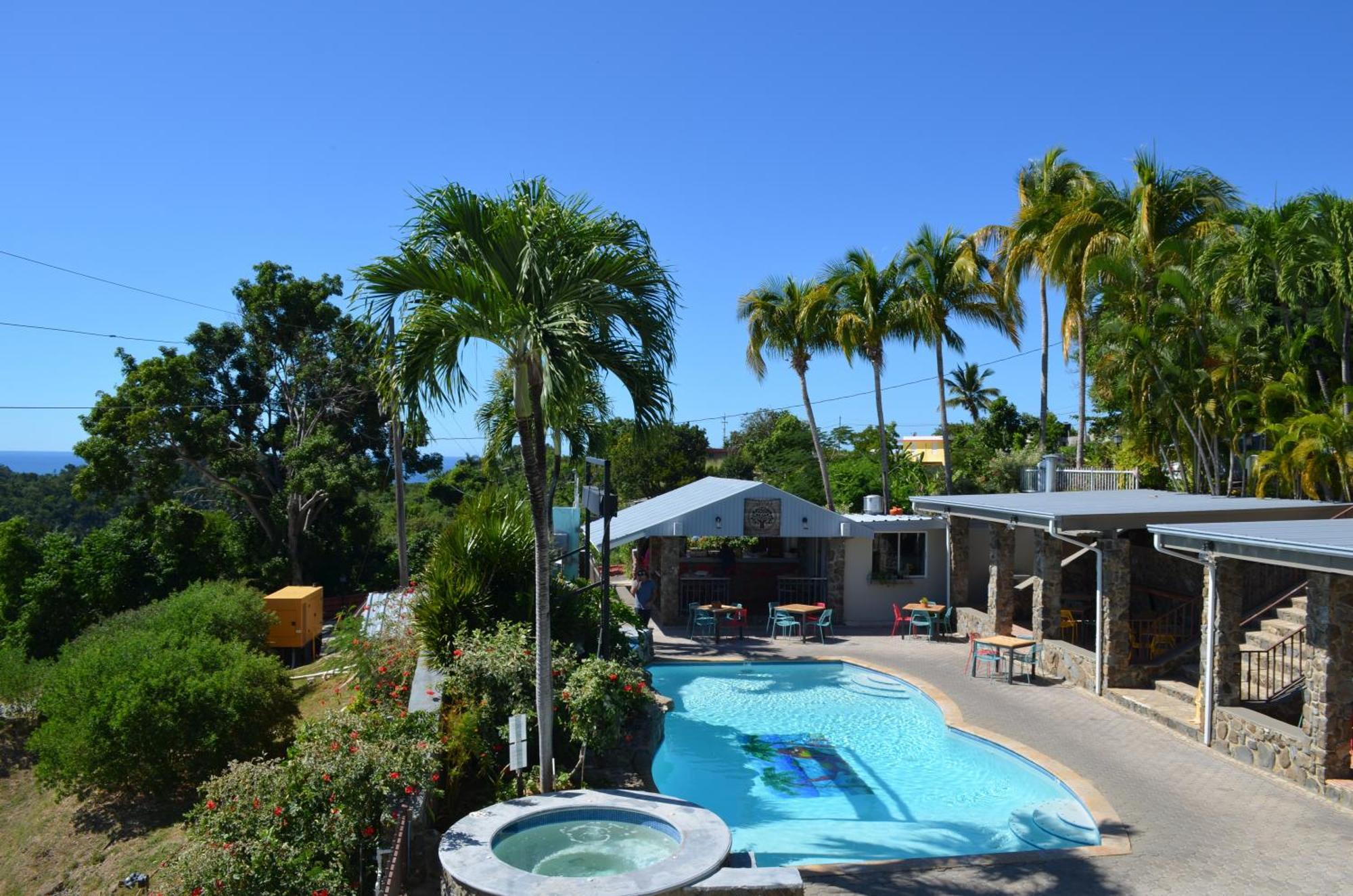 Lazy Parrot Inn & Mini Resort Rincon Exterior photo